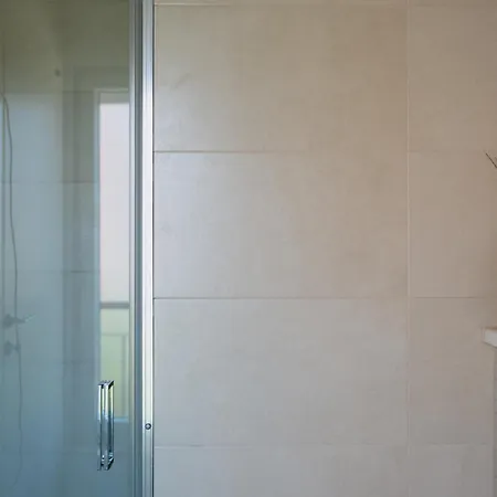 Aurelia By Domus Mirus - Rooftop Cinema & Pool & 6 Minute Walk To