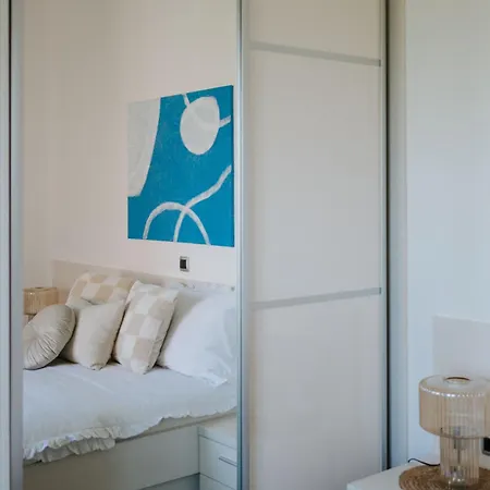 Villa Aurelia By Domus Mirus - Rooftop Cinema & Pool & 6 Minute Walk To *